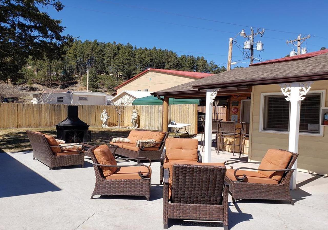 Harney Peak Inn Hill City Dış mekan fotoğraf
